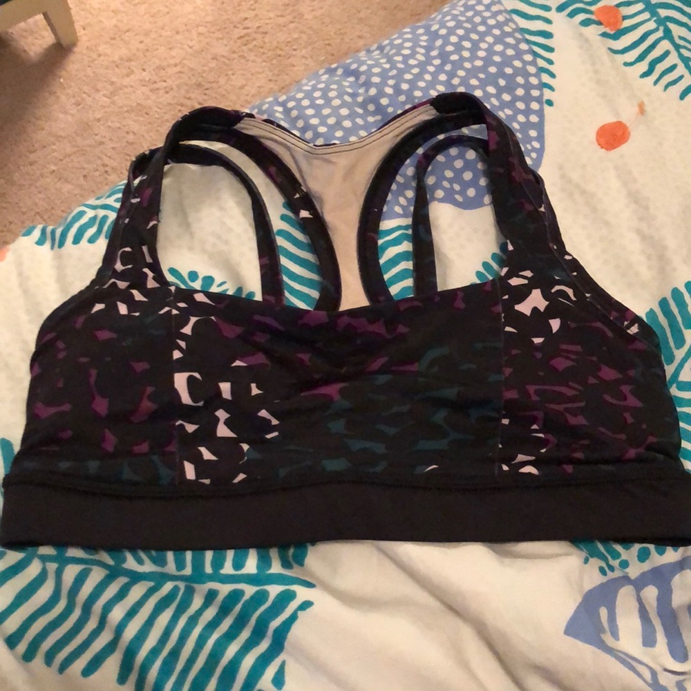 Lululemon sports bra - size 6